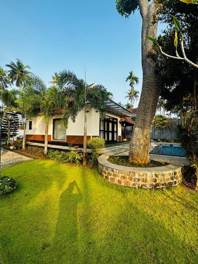 Cherai Lake Resort Cherai Beach Exteriör bild